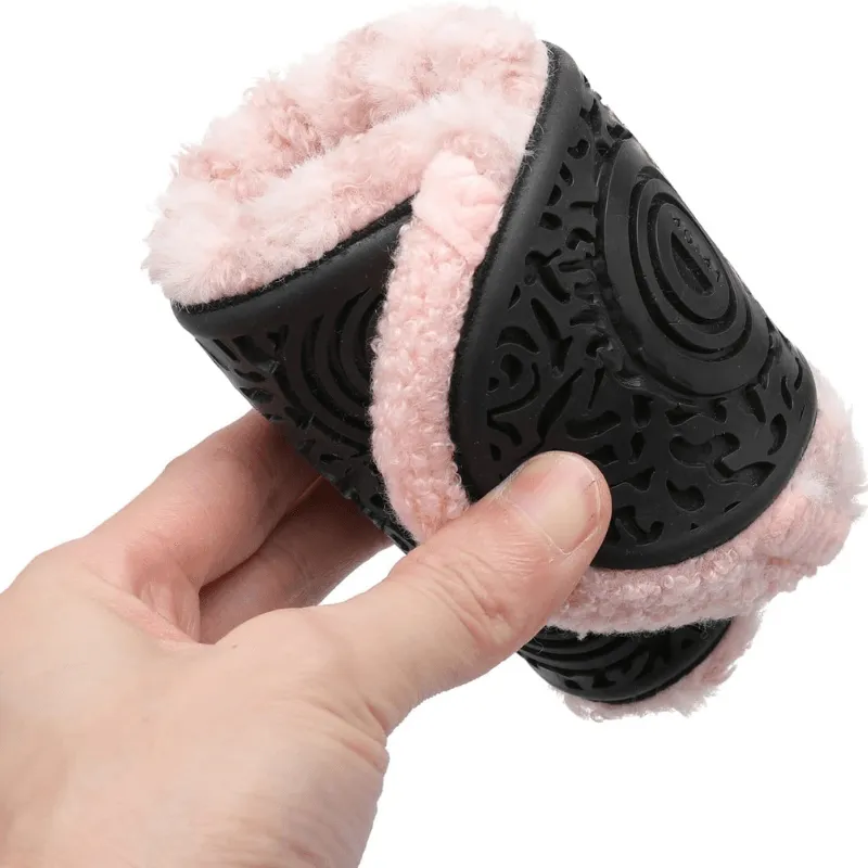 Checkered Diabetic Slippers – Textured Support for Sensitive Feet