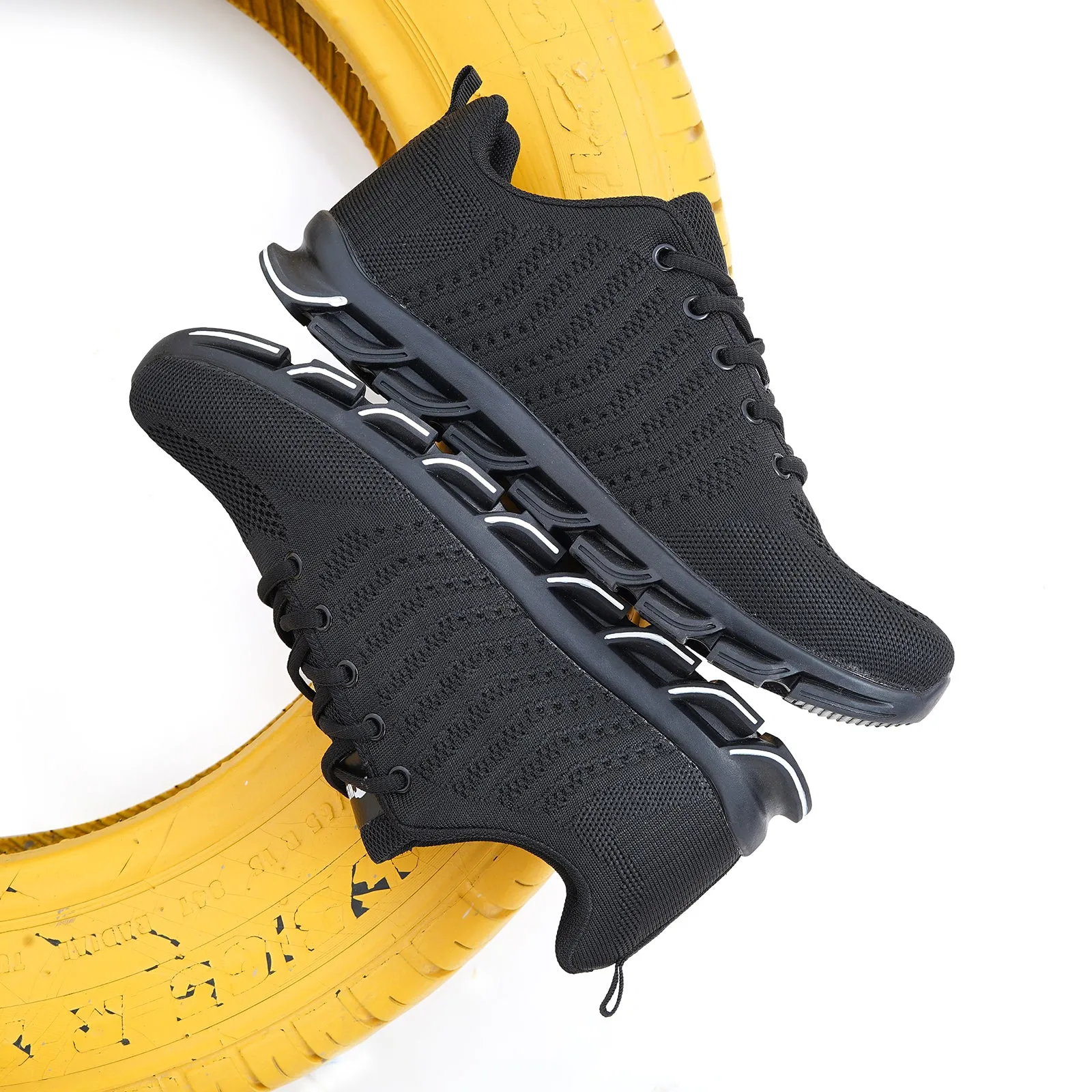 Men's Classic Comfort Sneakers