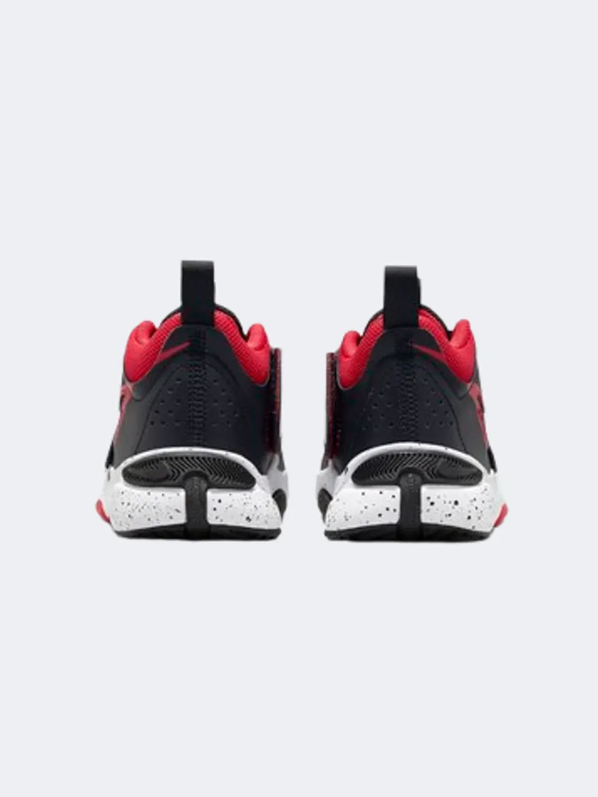 Nike Team Hustle D 11 Boys Basketball Shoes Black/White/Red