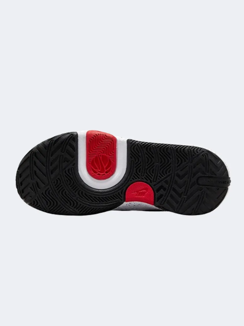 Nike Team Hustle D 11 Boys Basketball Shoes Black/White/Red